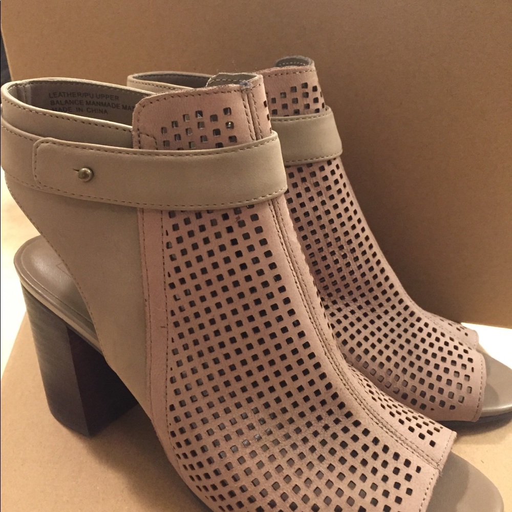 14th & Union Open Toe Bootie. Size 7. - image 2
